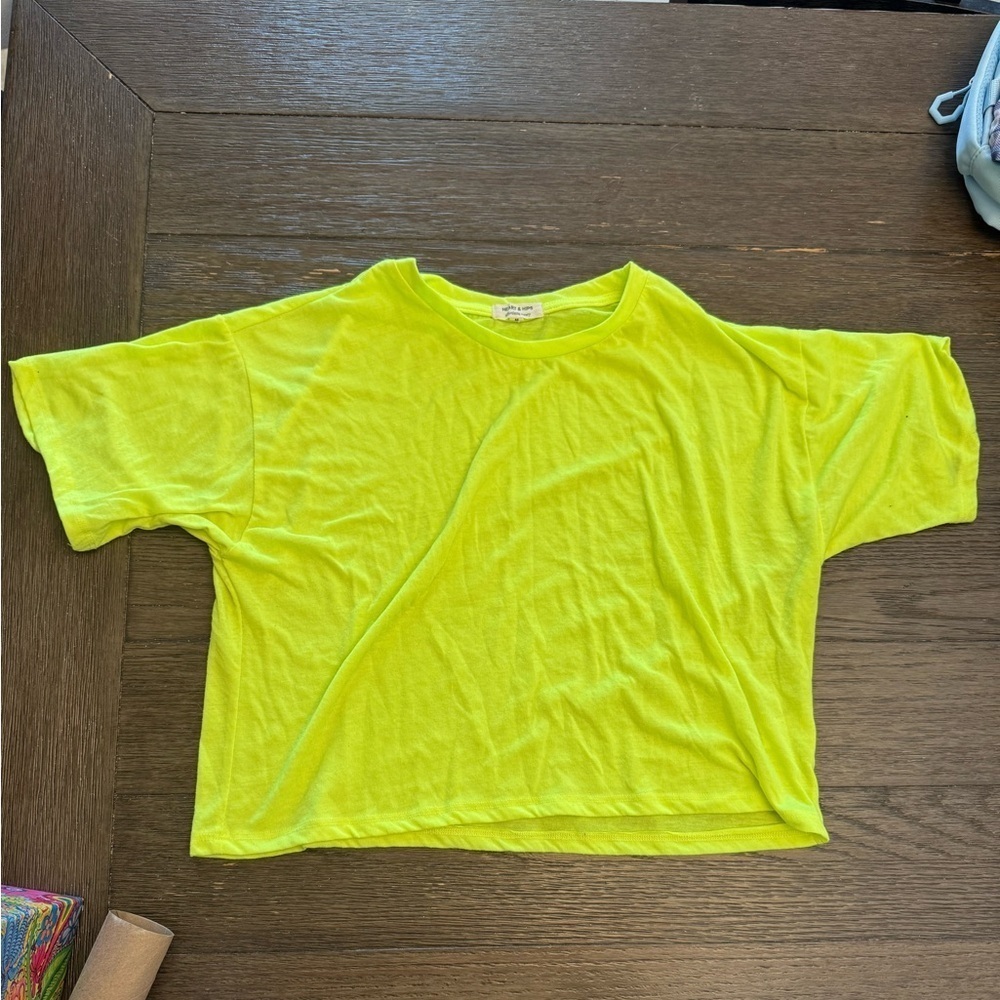 Heart & hips Bright Yellow neon crop T-Shirt size medium